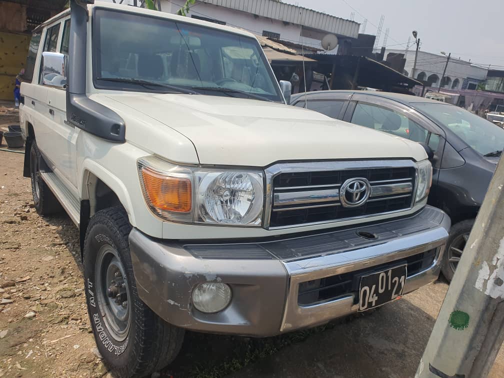 Toyota land cruiser hard 2017