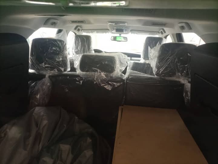 Fortuner intérieur cuir