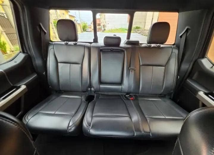 Ford F-150 vue latérale