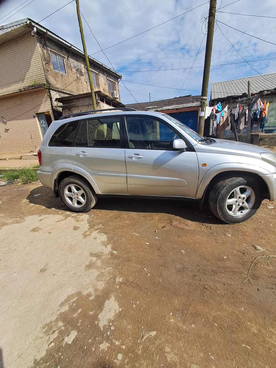 RAV4 espace arrière